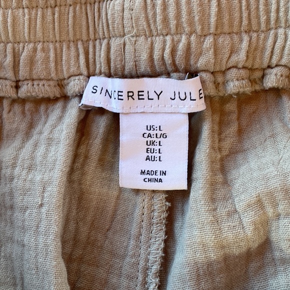 Sincerely Jules pull on cropped pant - Picture 2 of 5